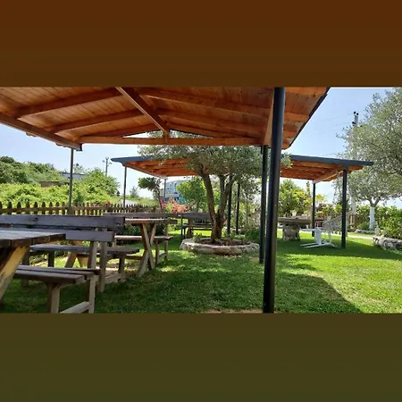 Restorant Olti فندق *