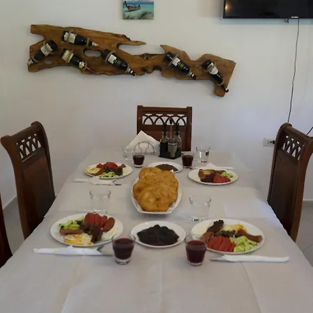 Restorant Olti מלון